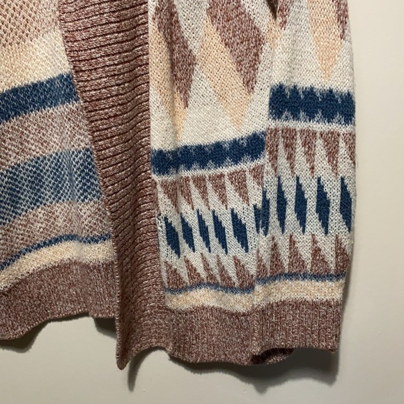 Sparkle & Fade geometric pattern cardigan - Picture 7 of 10